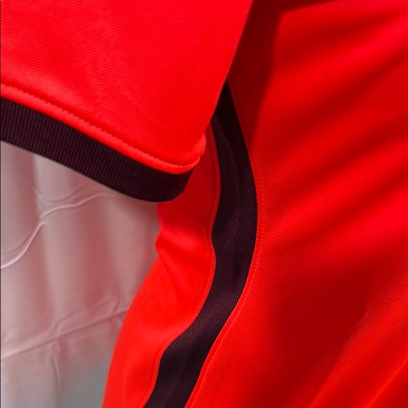 Nike England Women's Red Women’s Jersey Size Small - Picture 8 of 11